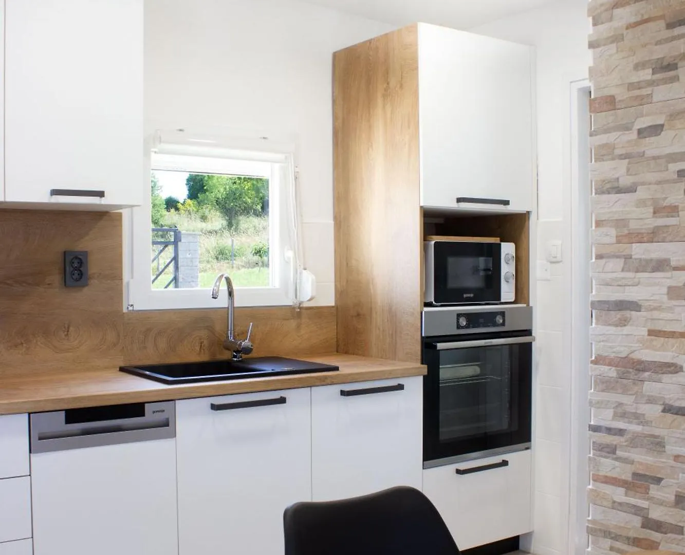 Holiday Home Eli Pomer 0*,